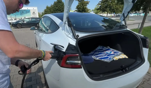 Grüne Energienutzung mit dem Portable EV Charger