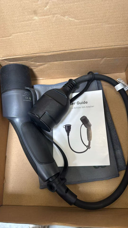Adapter Typ 2 auf Schuko - Gebraucht - 80 % neu